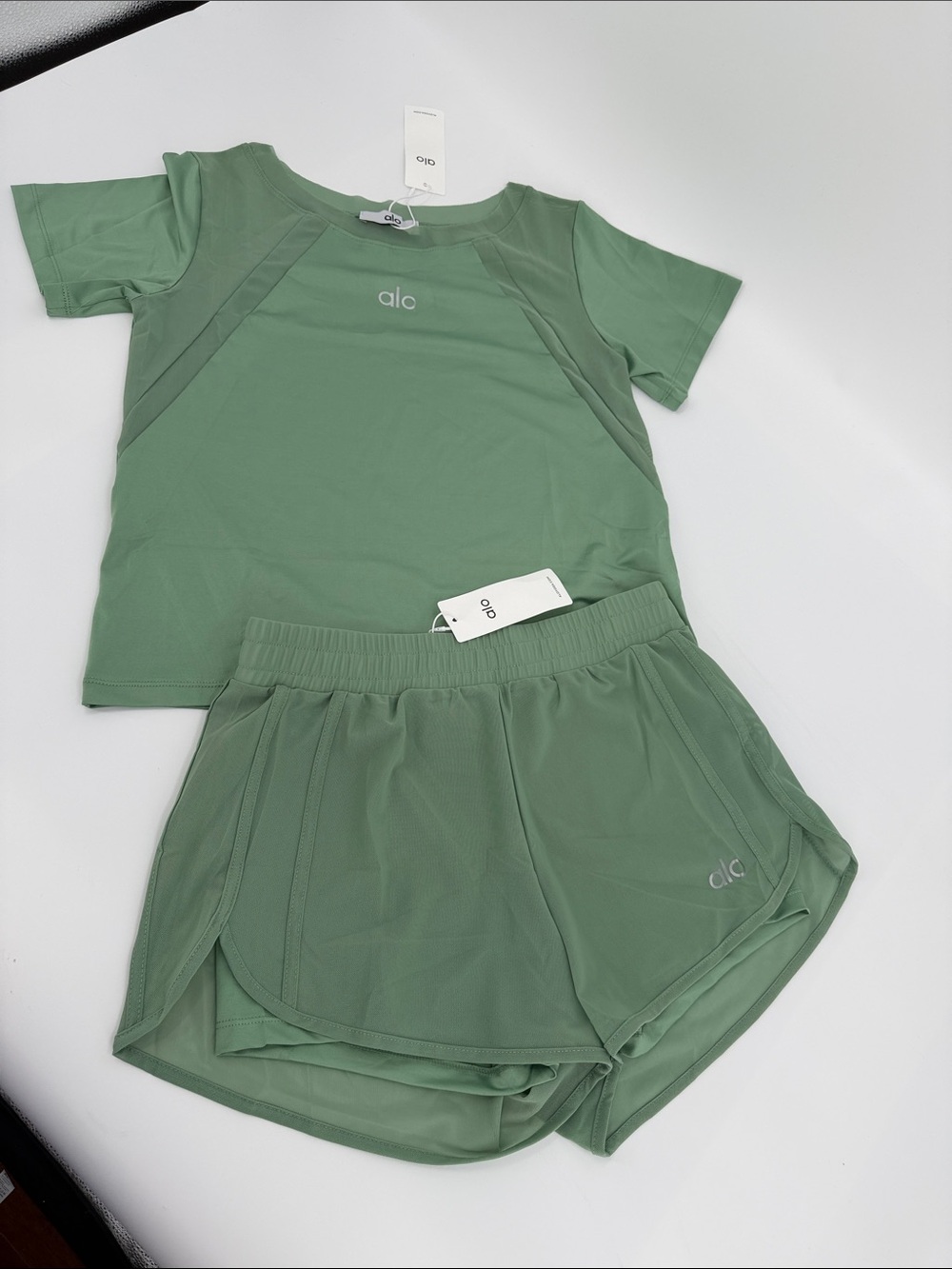 ALO Yoga Women's Athletic Tee & Shorts Set - Sage Green